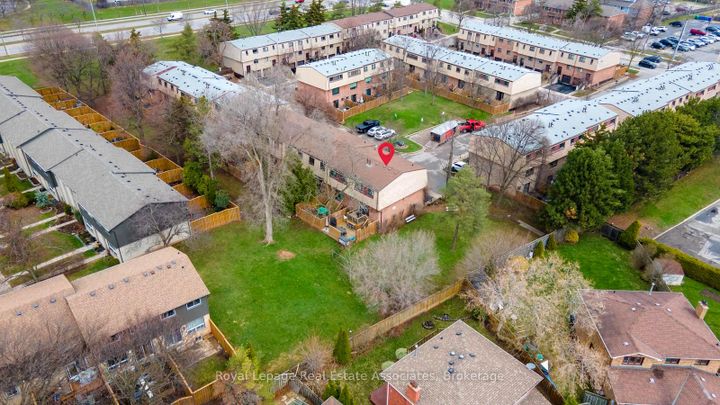 Photo 38 at 48 - 1516 Sixth Line, CP College Park, Oakville