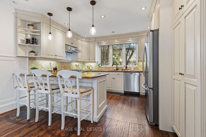 Photo 8 at 85 Weybourne Crescent, Lawrence Park South, Toronto