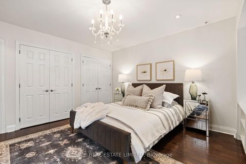 Photo 15 at 85 Weybourne Crescent, Lawrence Park South, Toronto