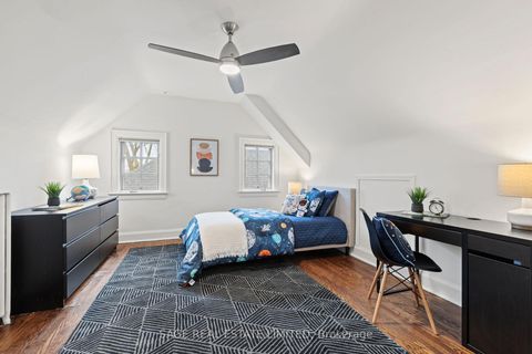 Photo 23 at 85 Weybourne Crescent, Lawrence Park South, Toronto