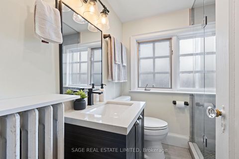 Photo 25 at 85 Weybourne Crescent, Lawrence Park South, Toronto