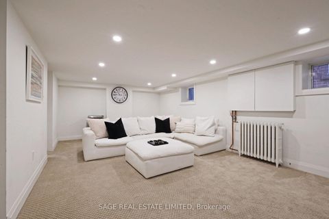 Photo 26 at 85 Weybourne Crescent, Lawrence Park South, Toronto