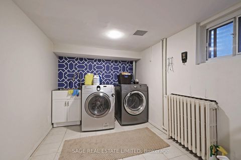 Photo 30 at 85 Weybourne Crescent, Lawrence Park South, Toronto