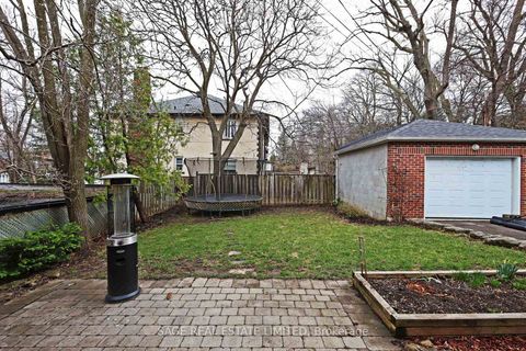Photo 31 at 85 Weybourne Crescent, Lawrence Park South, Toronto