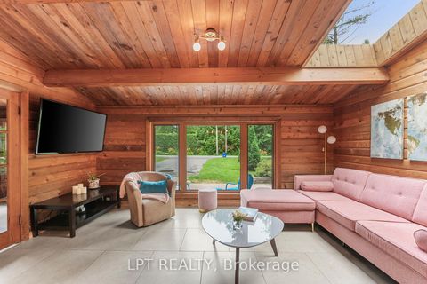 Photo 10 at 10 Maplewood Lane, Sutton & Jackson's Point, Georgina