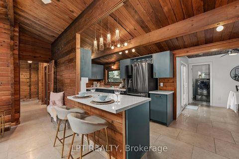 Photo 14 at 10 Maplewood Lane, Sutton & Jackson's Point, Georgina