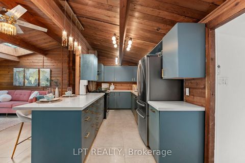 Photo 16 at 10 Maplewood Lane, Sutton & Jackson's Point, Georgina