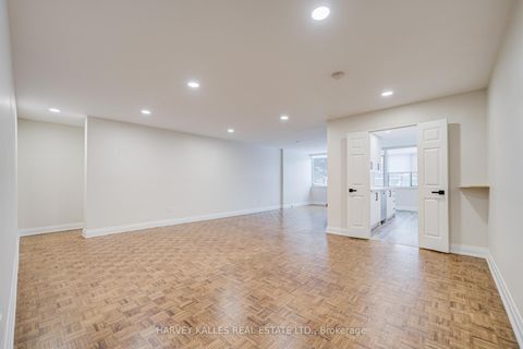 Photo 3 at 109 - 3000 Bathurst Street, Lawrence, Toronto