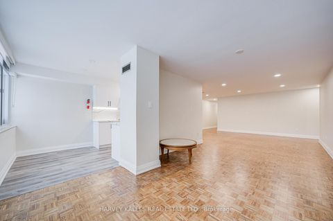 Photo 9 at 109 - 3000 Bathurst Street, Lawrence, Toronto