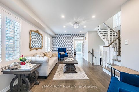 Photo 5 at 41 Ronan Crescent, Sonoma Heights, Vaughan