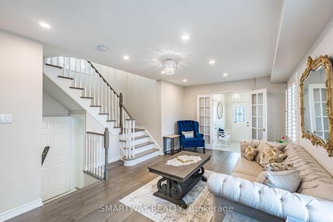 Photo 6 at 41 Ronan Crescent, Sonoma Heights, Vaughan