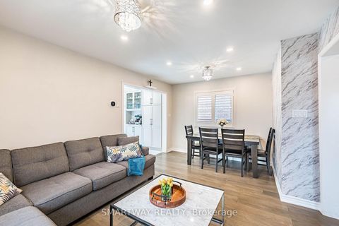 Photo 8 at 41 Ronan Crescent, Sonoma Heights, Vaughan