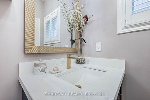 Photo 19 at 41 Ronan Crescent, Sonoma Heights, Vaughan