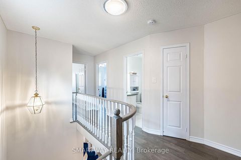 Photo 21 at 41 Ronan Crescent, Sonoma Heights, Vaughan