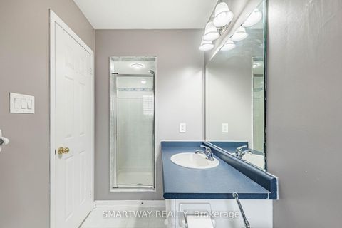 Photo 27 at 41 Ronan Crescent, Sonoma Heights, Vaughan
