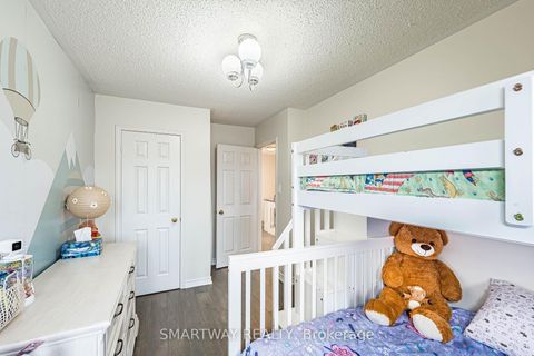 Photo 32 at 41 Ronan Crescent, Sonoma Heights, Vaughan