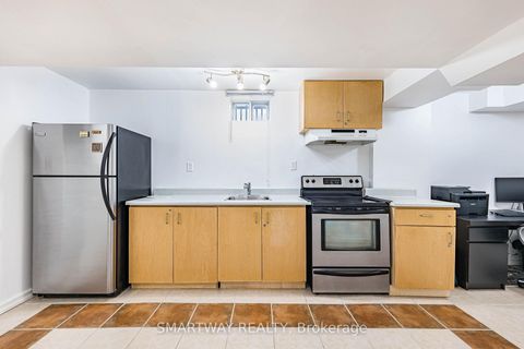 Photo 38 at 41 Ronan Crescent, Sonoma Heights, Vaughan