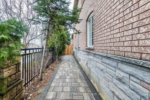 Photo 49 at 41 Ronan Crescent, Sonoma Heights, Vaughan