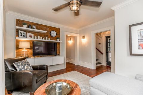 Photo 14 at 27 Catherine Avenue, Aurora Village, Aurora