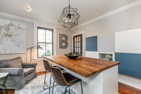 Photo 16 at 27 Catherine Avenue, Aurora Village, Aurora