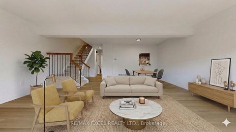 Photo 4 at 3 Red Maple Court, Bayview Village, Toronto