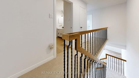Photo 19 at 3 Red Maple Court, Bayview Village, Toronto