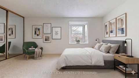 Photo 22 at 3 Red Maple Court, Bayview Village, Toronto