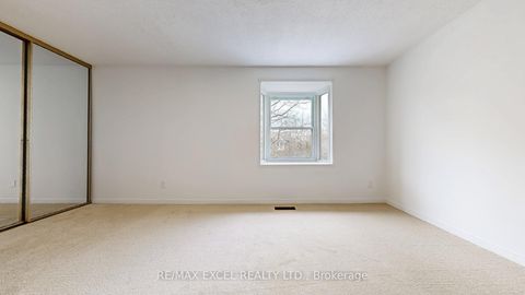 Photo 23 at 3 Red Maple Court, Bayview Village, Toronto
