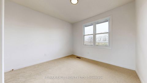 Photo 27 at 3 Red Maple Court, Bayview Village, Toronto