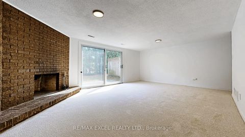 Photo 39 at 3 Red Maple Court, Bayview Village, Toronto