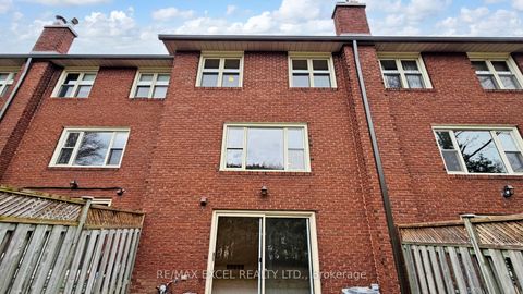 Photo 40 at 3 Red Maple Court, Bayview Village, Toronto