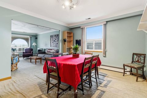 Photo 5 at 118 Tandridge Crescent, Old Rexdale, Toronto