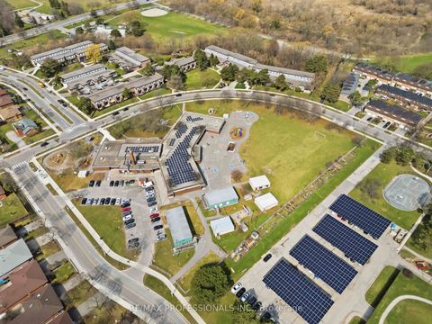 Photo 20 at 118 Tandridge Crescent, Old Rexdale, Toronto