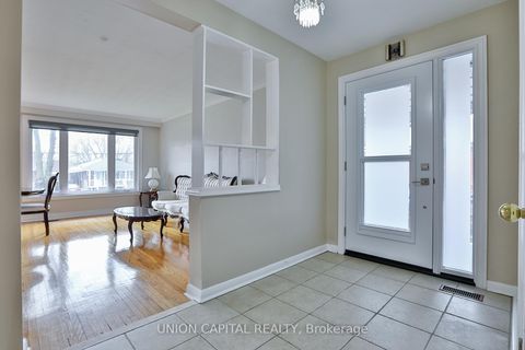 Photo 3 at 12 Anola Place, Bendale, Toronto