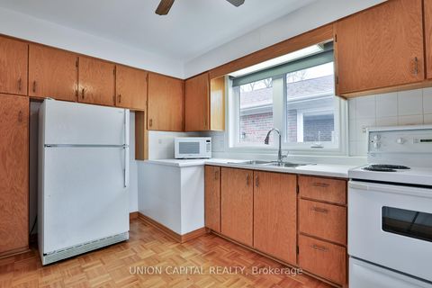 Photo 15 at 12 Anola Place, Bendale, Toronto