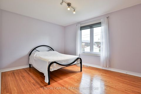 Photo 18 at 12 Anola Place, Bendale, Toronto