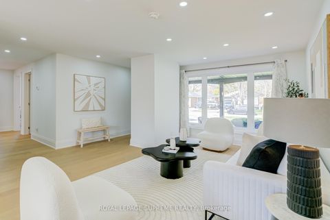 Photo 4 at 21 Spencely Court, Richview, Toronto