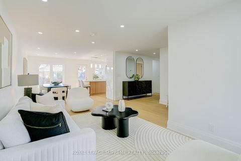 Photo 5 at 21 Spencely Court, Richview, Toronto