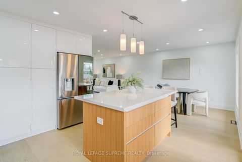 Photo 9 at 21 Spencely Court, Richview, Toronto