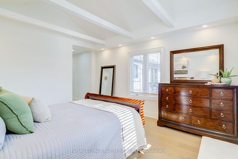 Photo 13 at 21 Spencely Court, Richview, Toronto