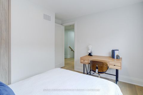 Photo 17 at 21 Spencely Court, Richview, Toronto