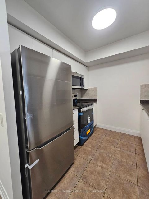 Photo 8 at 1425 - 18 Mondeo Drive, Dorset Park, Toronto