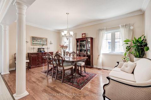 Photo 4 at 192 Israel Zilber Drive, Patterson, Vaughan