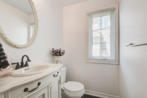 Photo 13 at 192 Israel Zilber Drive, Patterson, Vaughan