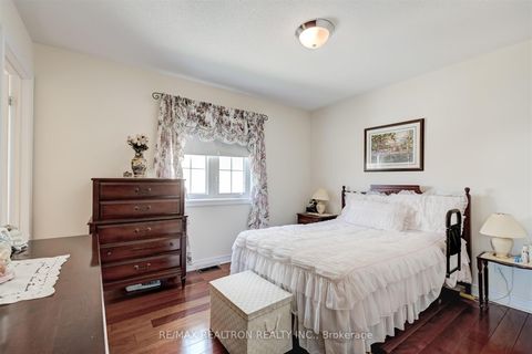 Photo 21 at 192 Israel Zilber Drive, Patterson, Vaughan