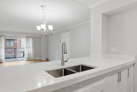 Photo 12 at 312 - 141 Woodbridge Avenue, West Woodbridge, Vaughan