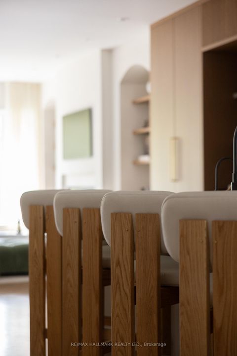 Photo 20 at 18 Foxley Street, Bellwoods, Toronto