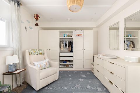 Photo 29 at 18 Foxley Street, Bellwoods, Toronto