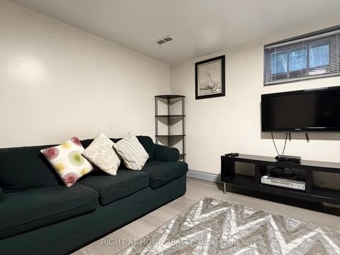 Photo 37 at 46 Glenshephard Drive, Kennedy Park, Toronto