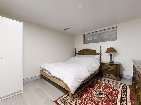 Photo 39 at 46 Glenshephard Drive, Kennedy Park, Toronto